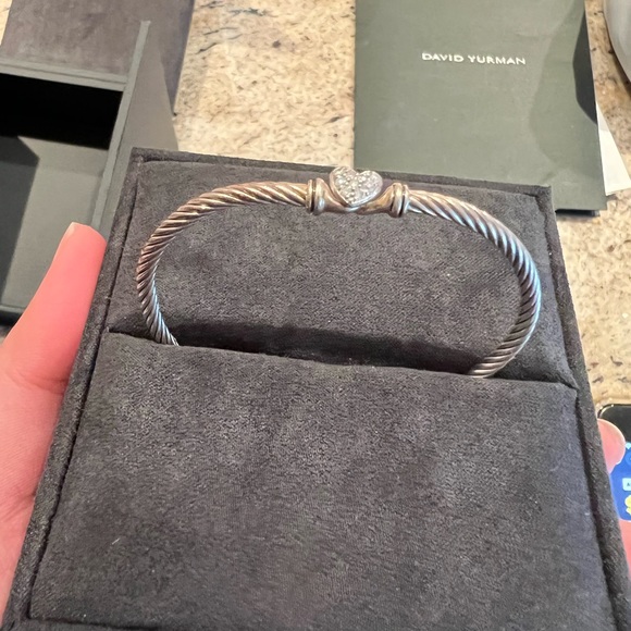 (SOLD) David Yurman 3mm Cable heart Bracelet - Picture 8 of 8